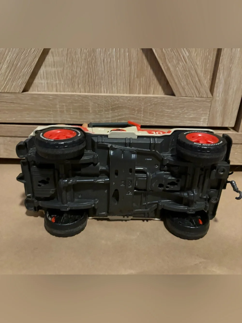 Jurassic World Legacy Collection Jeep Mattel 2018